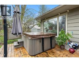 425 NORFOLK Street S - 33
