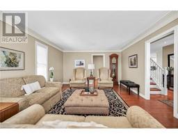 17 ANGLE Street - 6