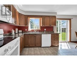 43 JAMIESON Drive - 13
