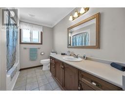 43 JAMIESON Drive - 34