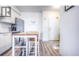 110 FERGUS Avenue UnitNo. 420 - 6
