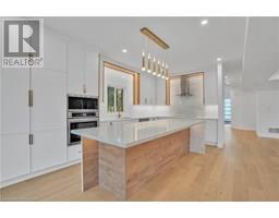 386 SOUTHCOTE Road - 25