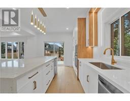 386 SOUTHCOTE Road - 27
