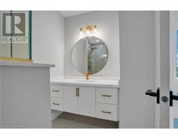 386 SOUTHCOTE Road - 32