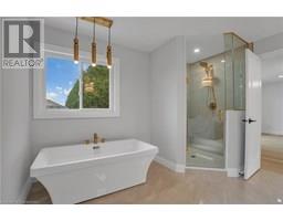 386 SOUTHCOTE Road - 43