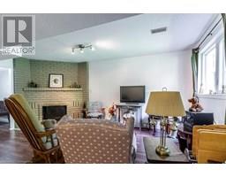 109 WILSON Street W UnitNo. 14 - 27