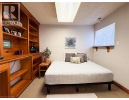 162 WELLINGTON Street - 15