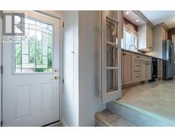 98 HADLEY Drive - 31