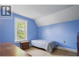 58 PANDORA Avenue N - 19