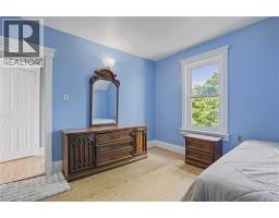 58 PANDORA Avenue N - 20