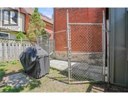 58 PANDORA Avenue N - 26