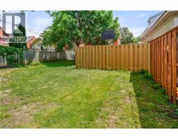 58 PANDORA Avenue N - 30