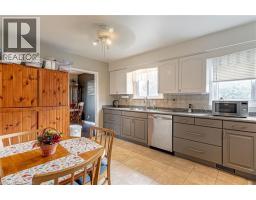 120 NICHOL ST W - 11