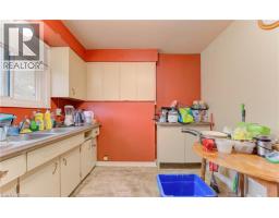 4 CARDILL Crescent - 13