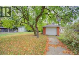 4 CARDILL Crescent - 30