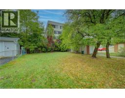 4 CARDILL Crescent - 31
