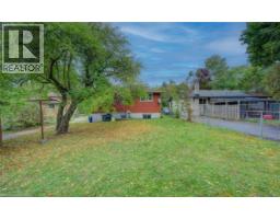 4 CARDILL Crescent - 33