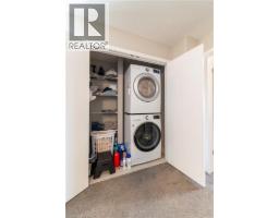 933 ROBERT FERRIE Drive - 16