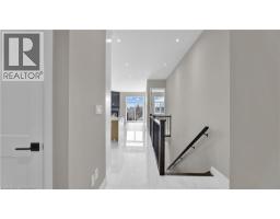 800 GARDEN COURT Crescent - 7