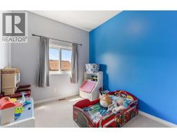 61 MADELEINE Street - 19