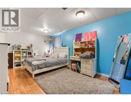 61 MADELEINE Street - 25