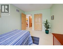 300 JOHN Street S UnitNo. 29 - 15
