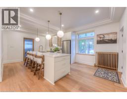 102 WILLIAM Street W - 13