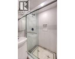 102 WILLIAM Street W - 21