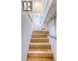 102 WILLIAM Street W - 36
