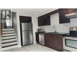 12 POPLAR Drive UnitNo. 35 - 5