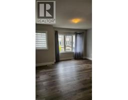 12 POPLAR Drive UnitNo. 35 - 8