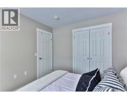14 MALCOLM Crescent - 24