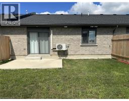 14 MALCOLM Crescent - 28