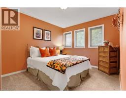 20 ANGLEROCK Drive - 28