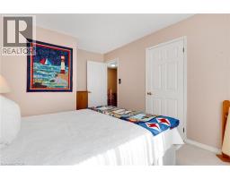 20 ANGLEROCK Drive - 30