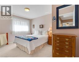 20 ANGLEROCK Drive - 31