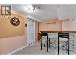 20 ANGLEROCK Drive - 35