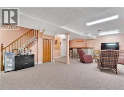 20 ANGLEROCK Drive - 36
