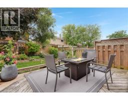 20 ANGLEROCK Drive - 47
