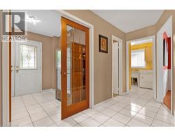 20 ANGLEROCK Drive - 7