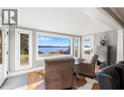 9 LAKE Avenue E - 10