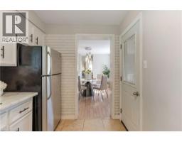 82 SOUTHMOOR Drive - 14