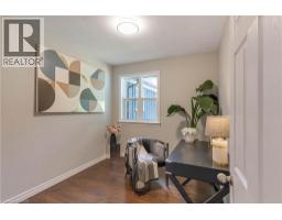 82 SOUTHMOOR Drive - 15