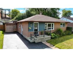 82 SOUTHMOOR Drive - 2