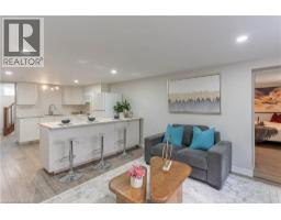 82 SOUTHMOOR Drive - 31