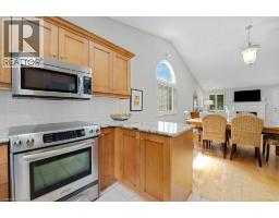 15 QUINTE Crescent UnitNo. 15 - 10