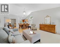 15 QUINTE Crescent UnitNo. 15 - 15