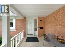 15 QUINTE Crescent UnitNo. 15 - 3