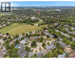 15 QUINTE Crescent UnitNo. 15 - 35