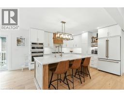 210 NORTHLAKE Drive - 3